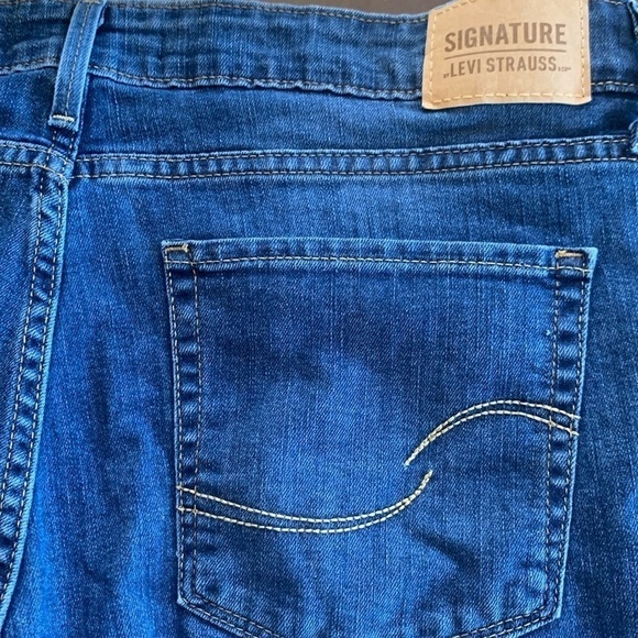 Levi’s Signature Mid Rise Boot Cut Stretch Size 16 - Picture 6 of 9